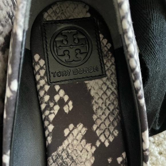 NWOB TORY BURCH Heather Ankle Wrap Satin Espadrille Wedge US 8 Black/Roccia - Picture 7 of 7